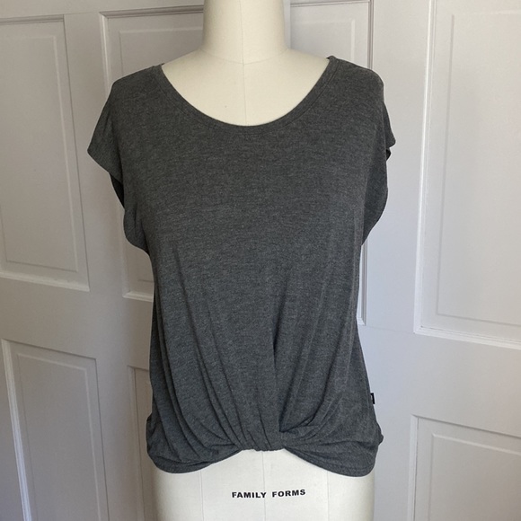Terez - Scoop Neck Twist Hem Tshirt - Grey - Medium - Used - Picture 5 of 6